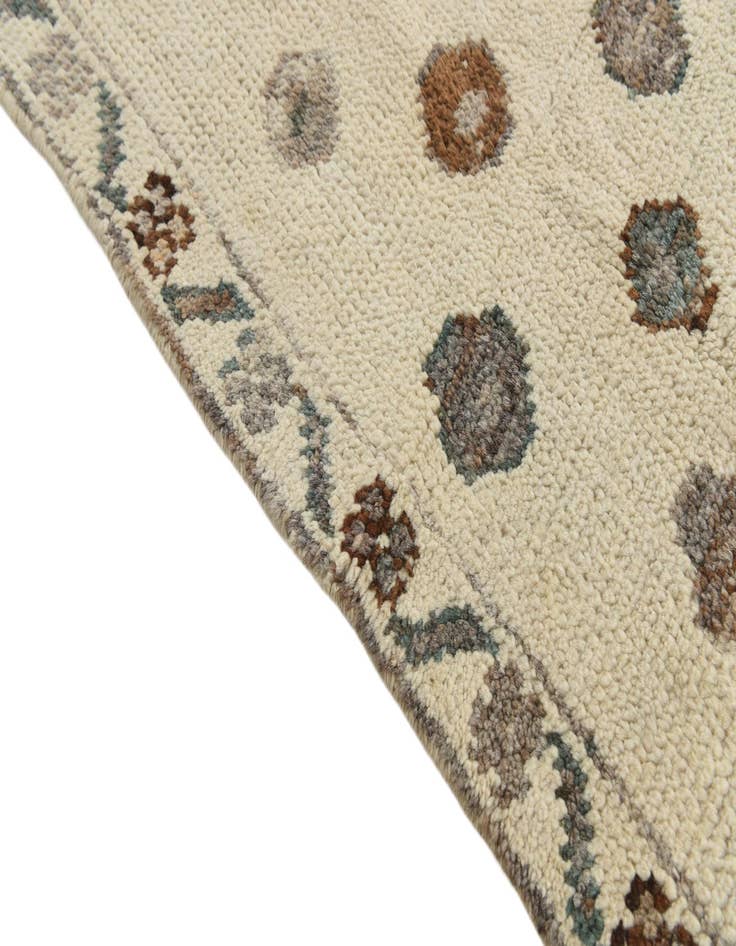 Detail image of 5' 10 x 8'  Hand Knotted Darya Wool Rug