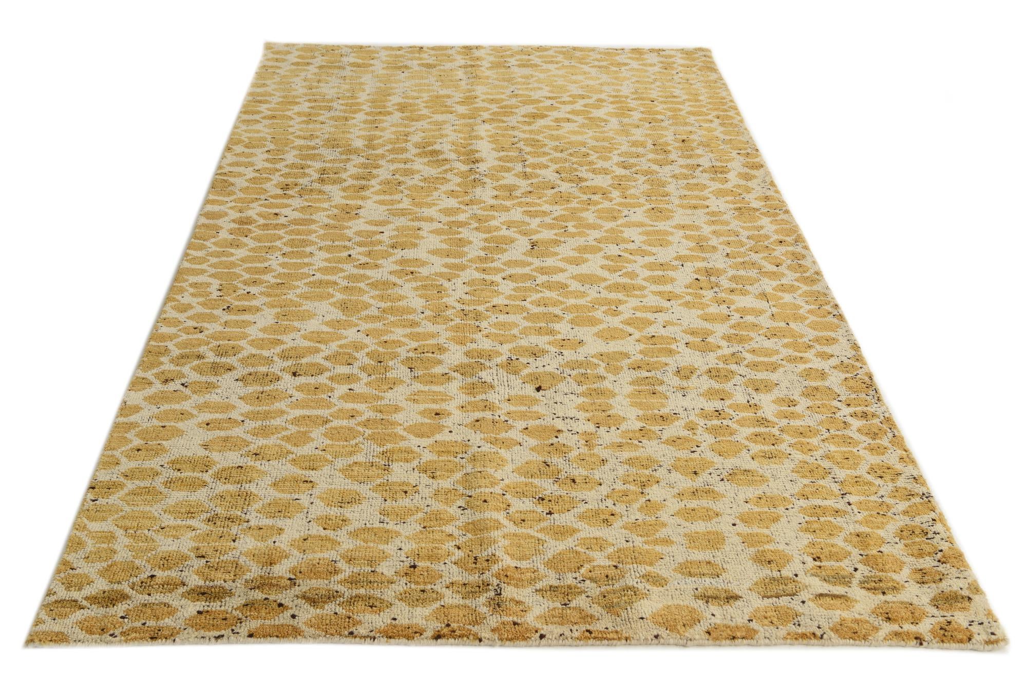 5' x 8' Hand Knotted Darya Wool Rug