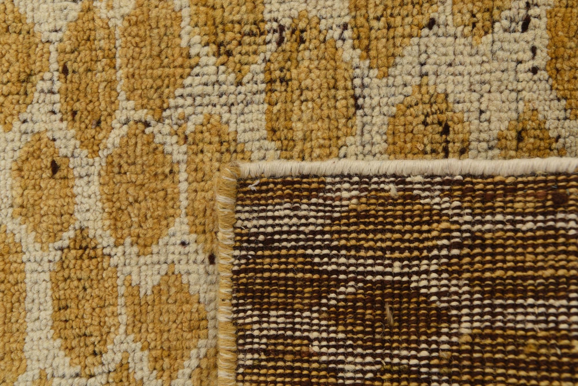 5' x 8' Hand Knotted Darya Wool Rug