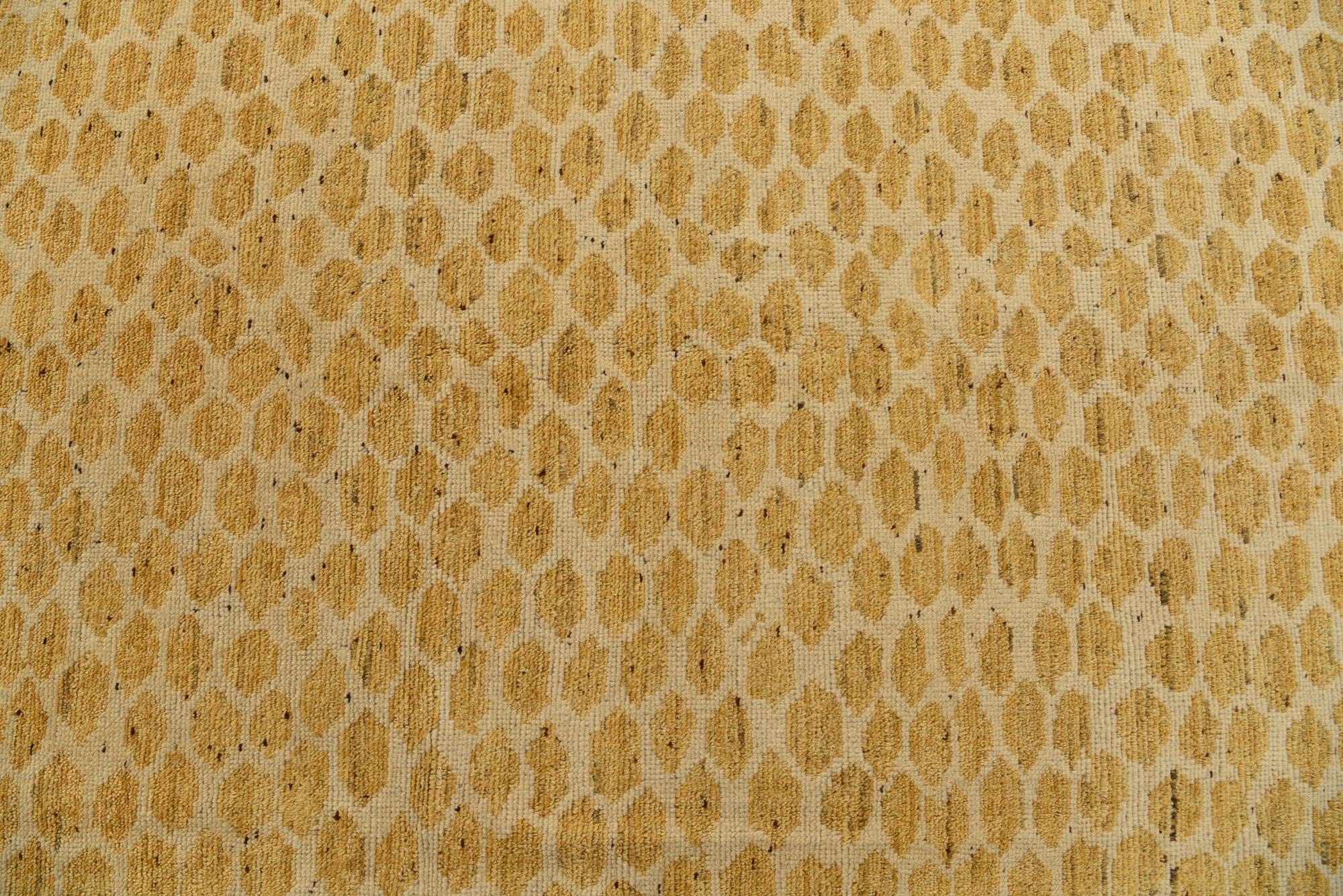 5' 6 x 9' 4 Hand Knotted Darya Wool Rug
