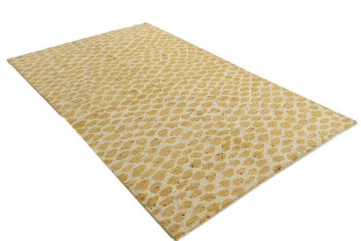 Detail image of 5' 1 x 8' 1 Hand Knotted Darya Wool Rug
