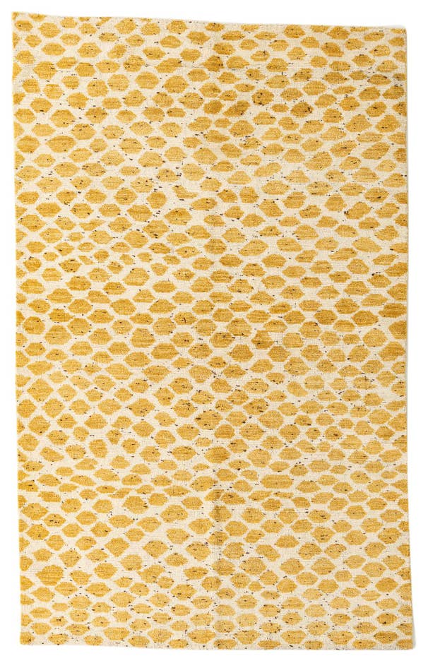Detail image of 5' 1 x 8' 1 Hand Knotted Darya Wool Rug