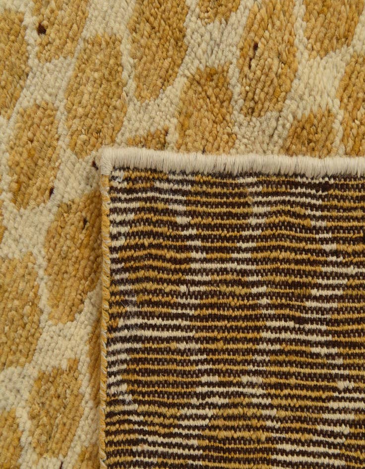 Detail image of 5' 10 x 9'  Hand Knotted Darya Wool Rug