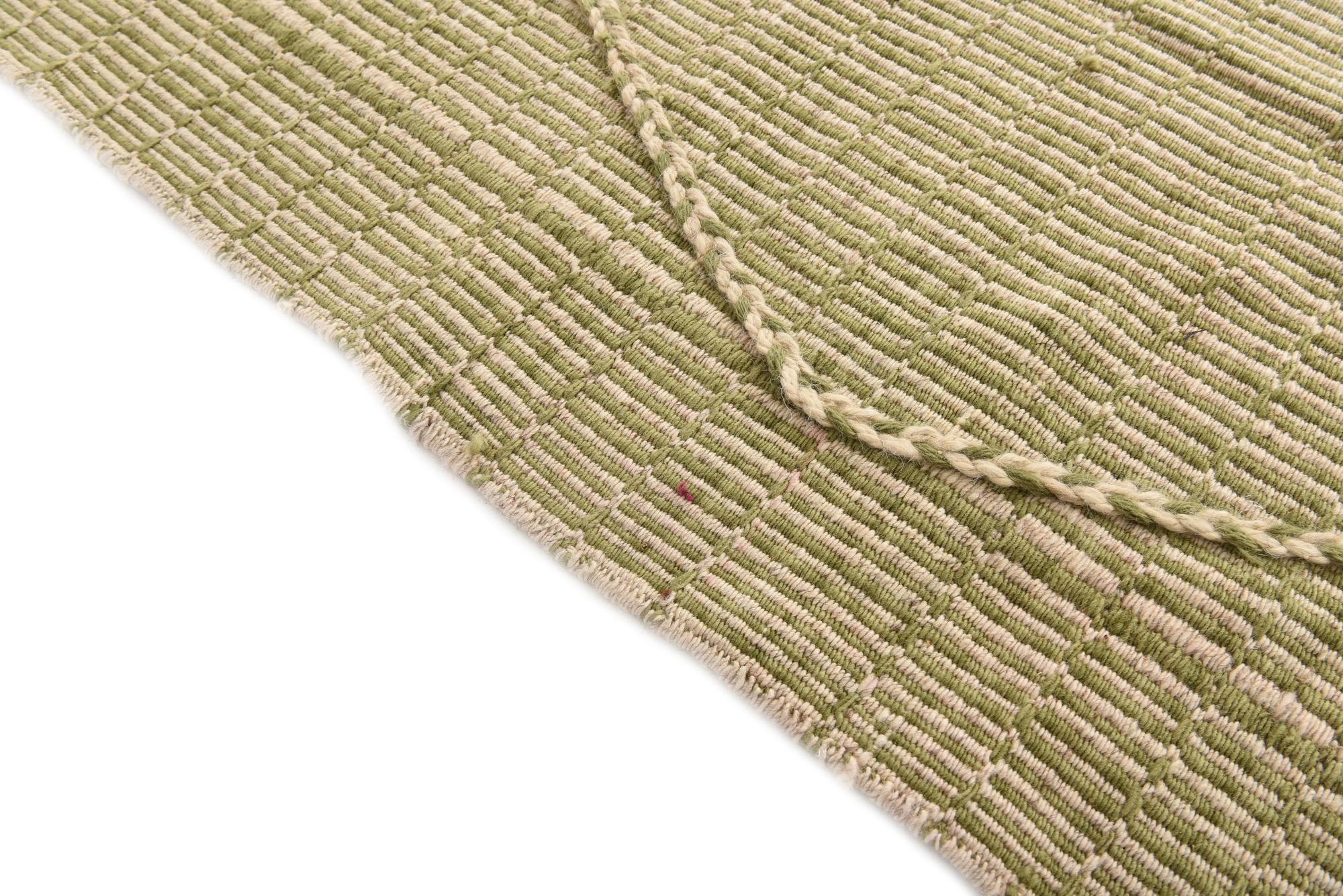 8' 8 x 12' Hand Knotted Darya Wool Rug