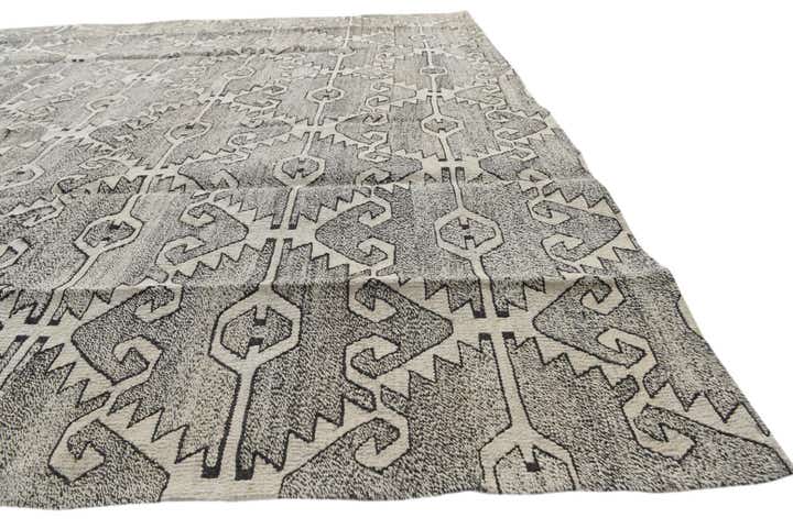 8' 4 x 10' 9 Hand Woven Darya Wool Rug