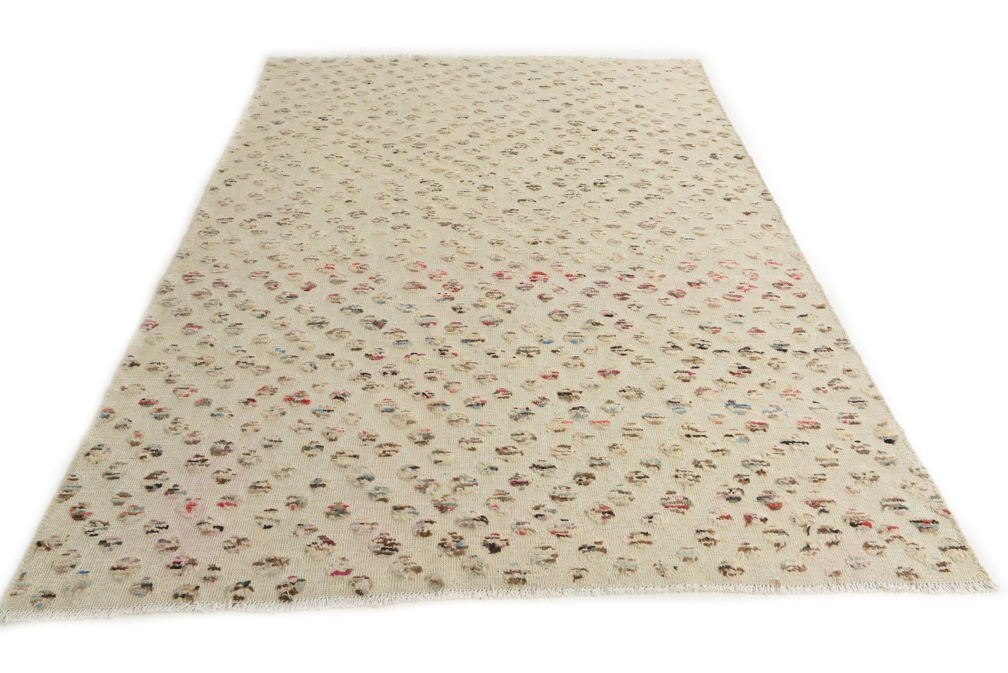 6' 6 x 9' 1 Hand Knotted Darya Wool Rug