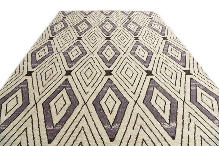Detail image of 10' 1 x 14' 5 Hand Knotted Darya Wool Rug