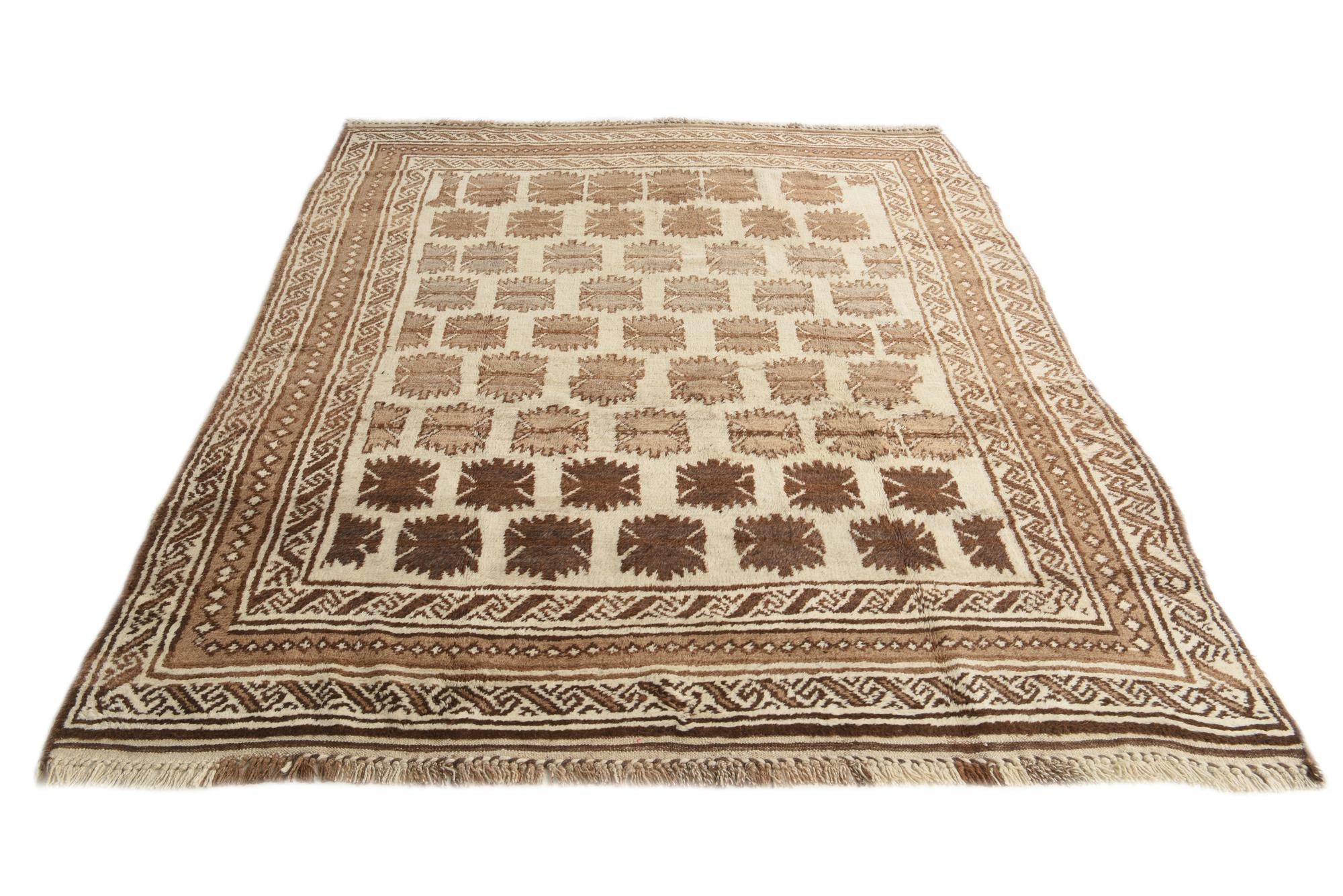 6' 8 x 9' Hand Knotted Darya Wool Rug