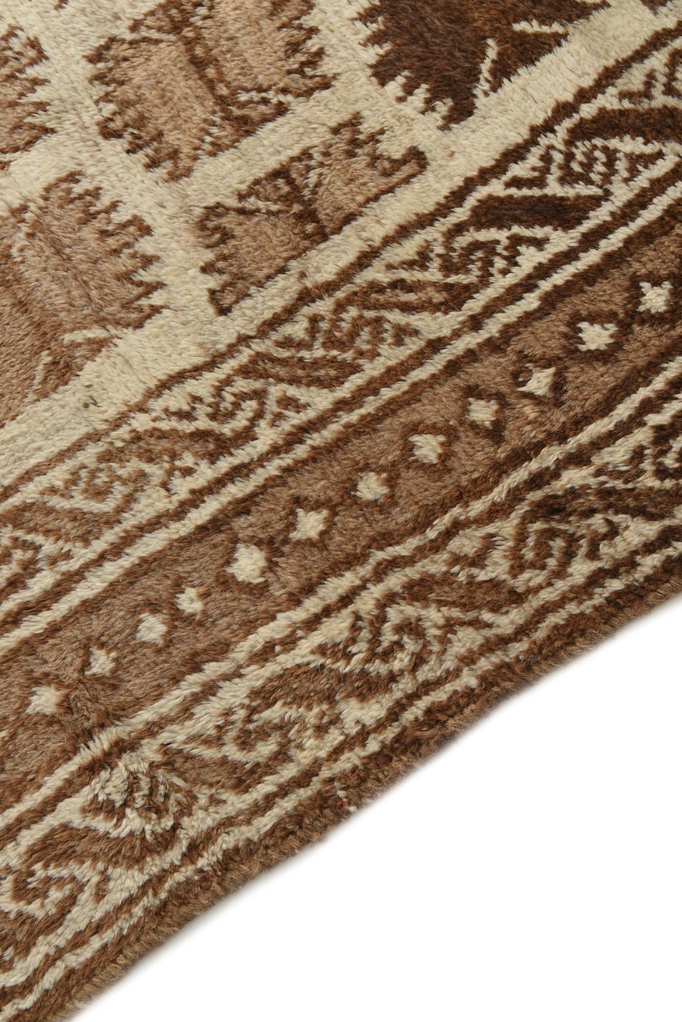 6' 8 x 9' Hand Knotted Darya Wool Rug