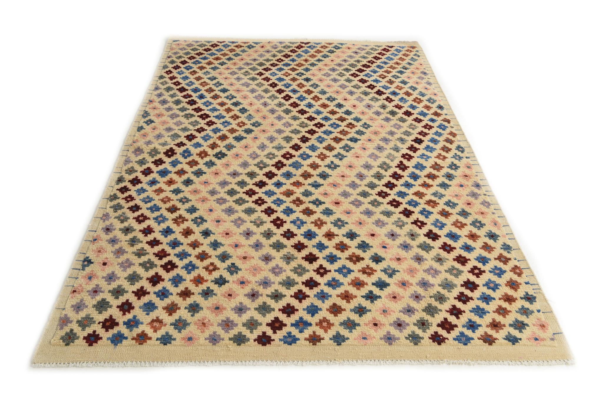 5' 6 x 8' 3 Hand Knotted Darya Wool Rug