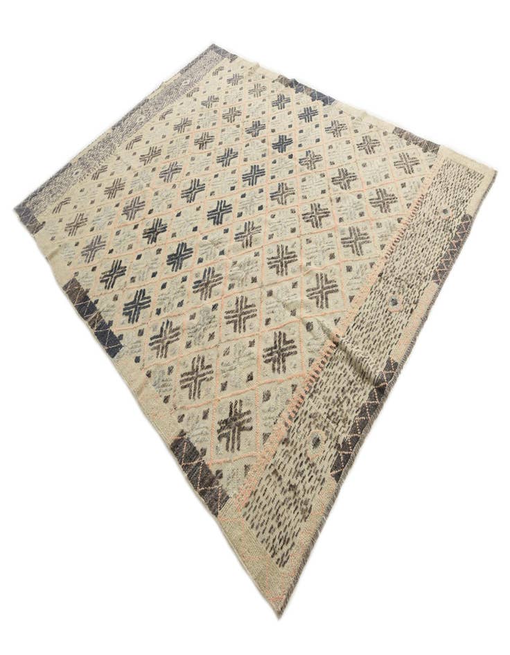 Detail image of 7' 8 x 10' 2 Hand Knotted Darya Wool Rug