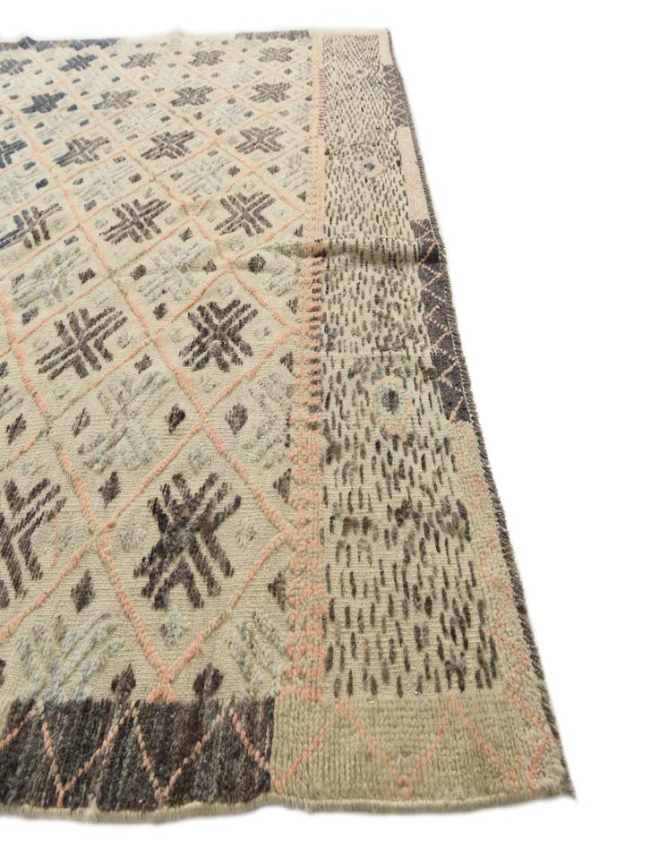 Detail image of 7' 8 x 10' 2  Hand Knotted Darya Wool Rug
