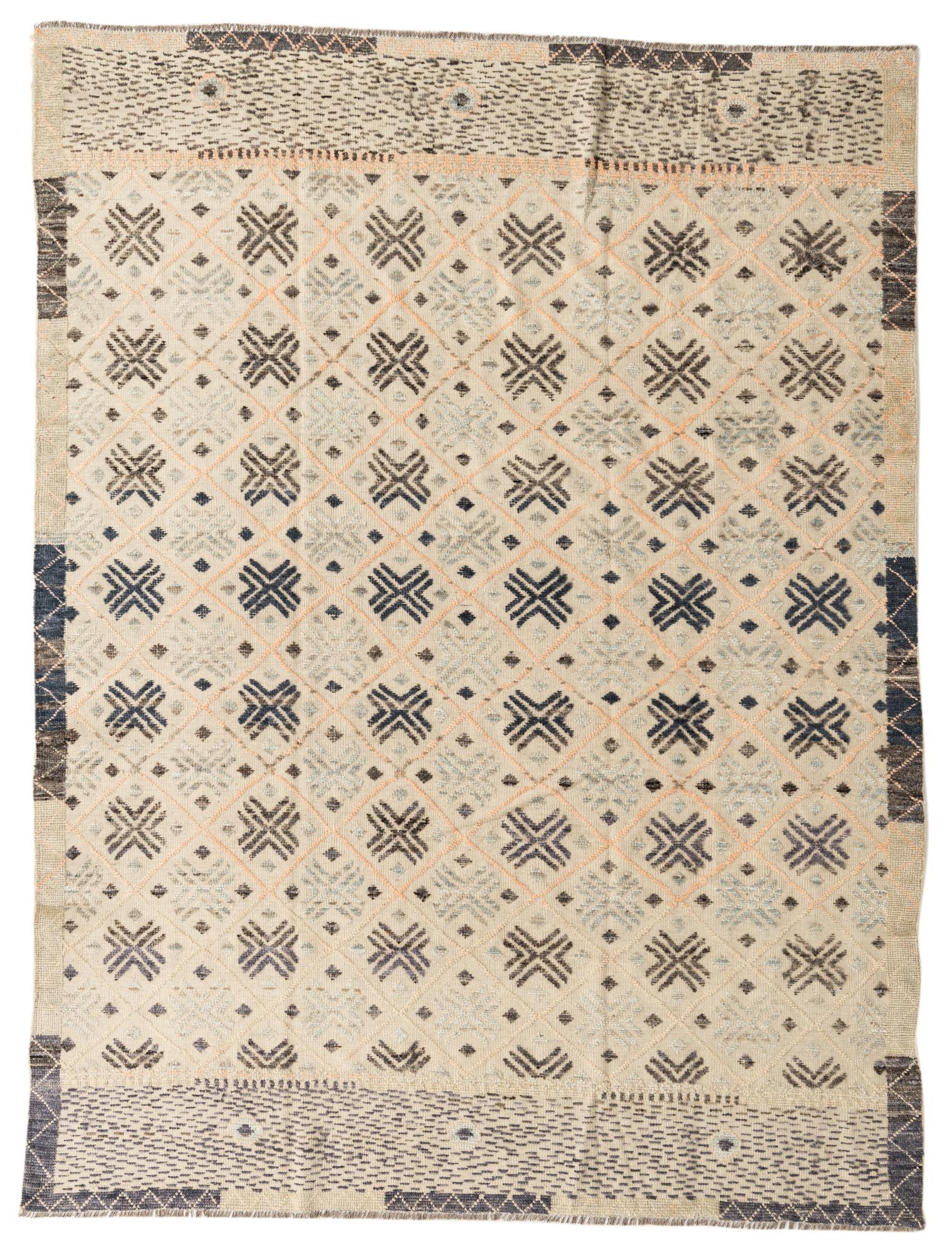 7' 8 x 10' 2 Hand Knotted Darya Wool Rug