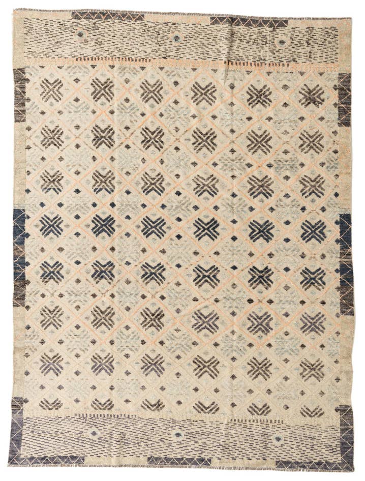 Detail image of 7' 8 x 10' 2 Hand Knotted Darya Wool Rug