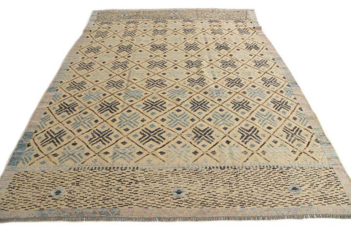 7' 8 x 10' 2 Hand Knotted Darya Wool Rug