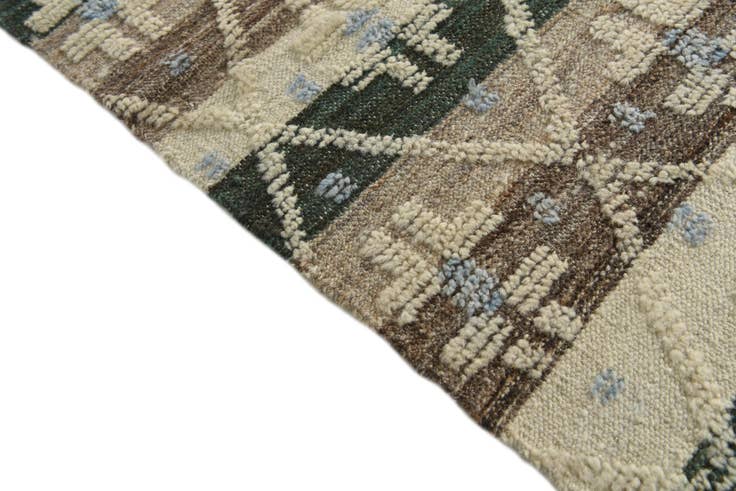 Detail image of 8' 2 x 10' 3 Hand Knotted Darya Wool Rug