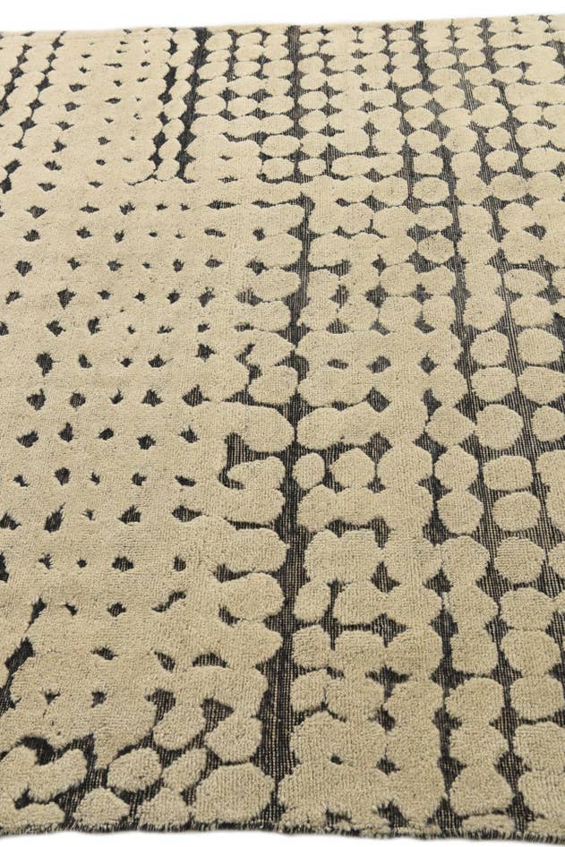 Detail image of 6' 5 x 10' 3 Hand Knotted Darya Wool Rug