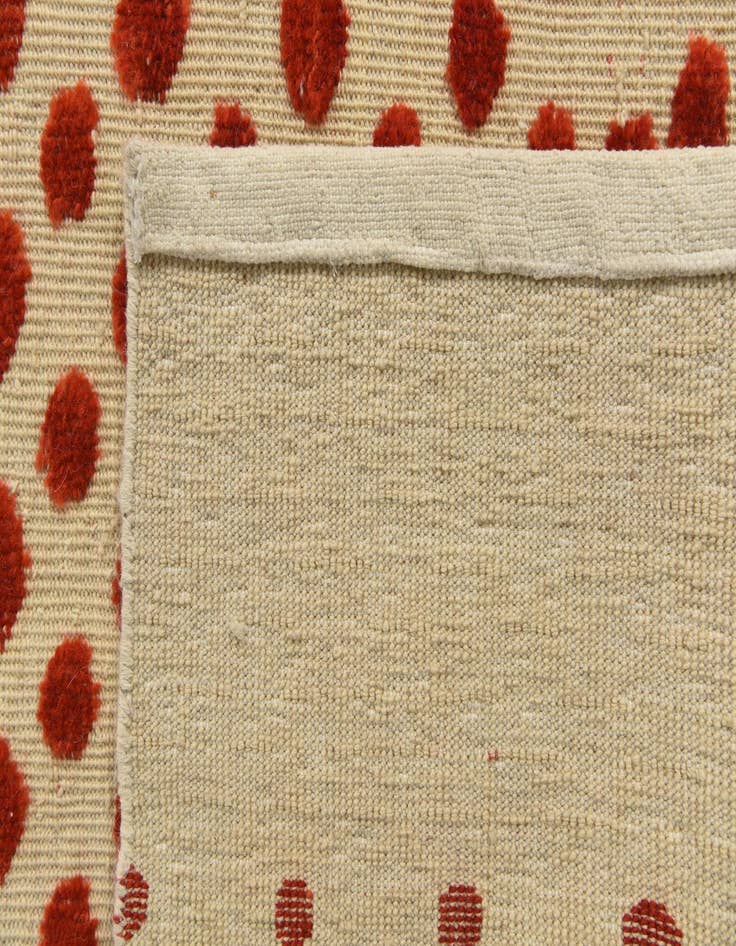 Detail image of 6' 6 x 9' 9  Hand Knotted Darya Wool Rug