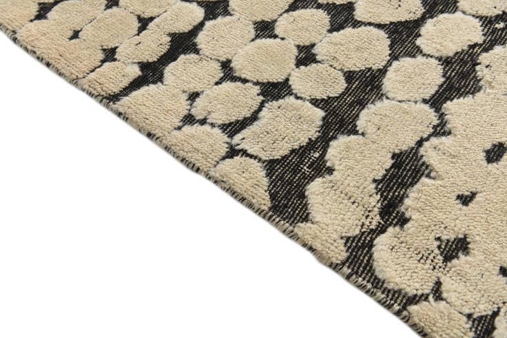 Detail image of 8' 1 x 9' 8 Hand Knotted Darya Wool Rug