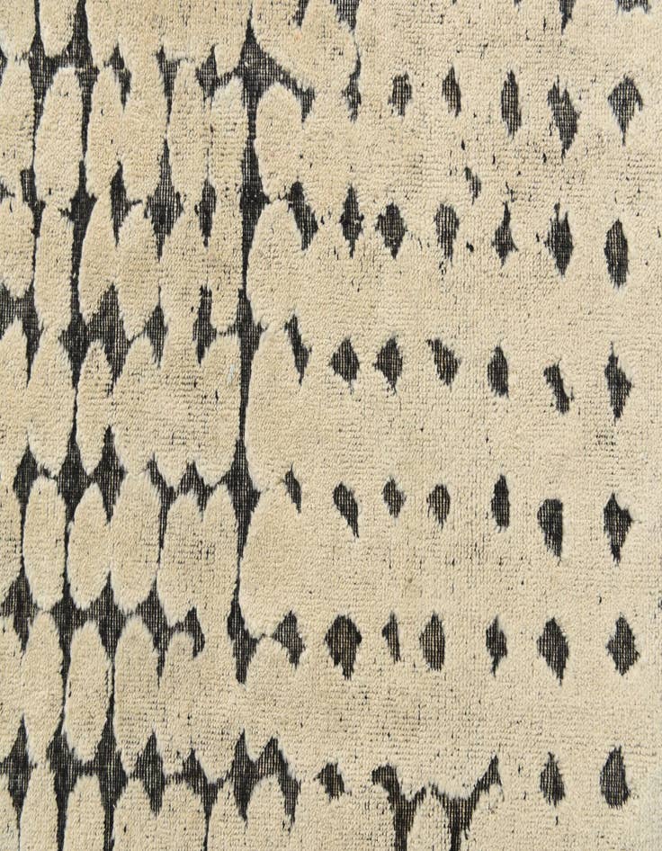 Detail image of 8' 1 x 9' 8  Hand Knotted Darya Wool Rug