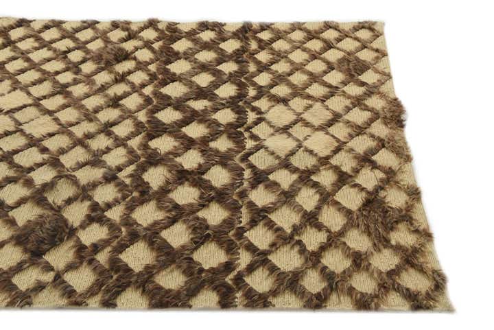 4' 2 x 5' 8 Hand Knotted Darya Wool Rug