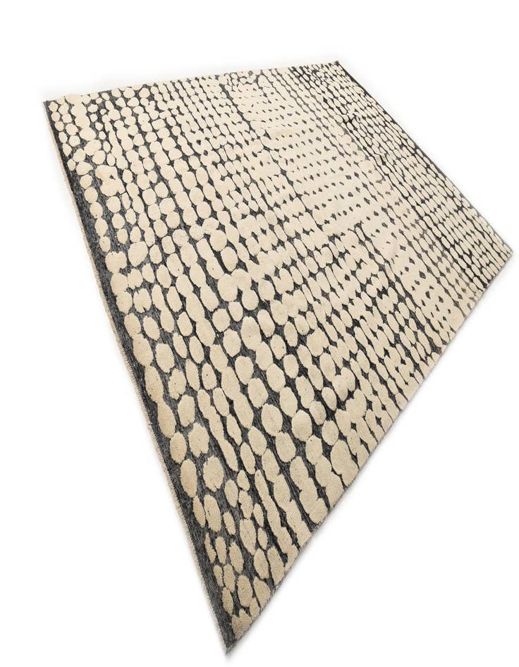 Detail image of 9' 10 x 14' 6  Hand Knotted Darya Wool Rug