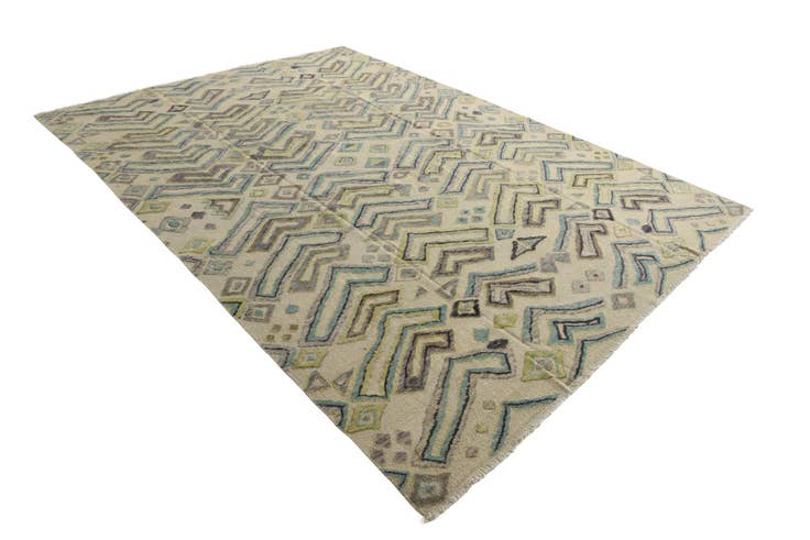 Detail image of 9' x 12' 6 Hand Knotted Darya Wool Rug