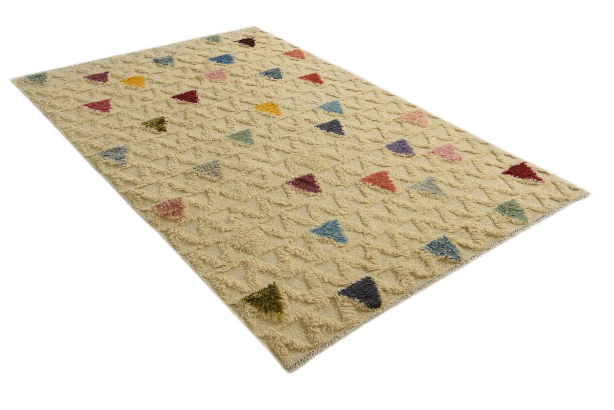 5' 7 x 8' 5 Hand Knotted Darya Wool Rug
