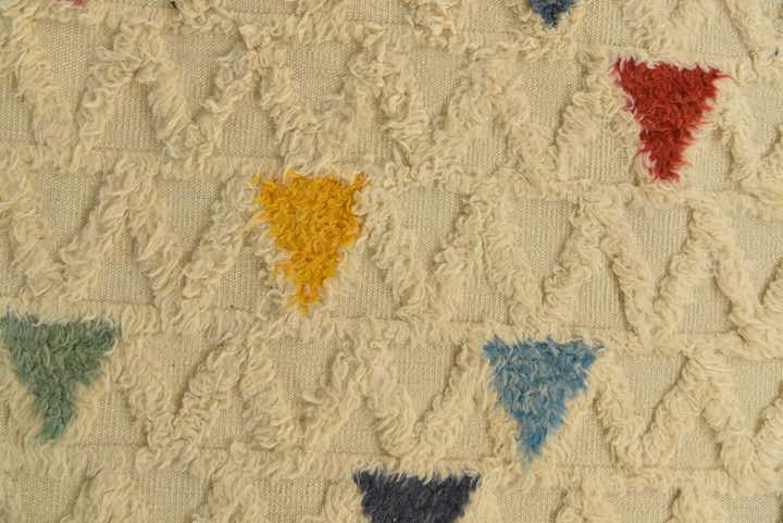 5' 7 x 8' 5 Hand Knotted Darya Wool Rug