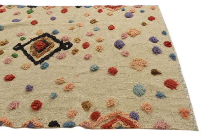 5' 6 x 8' Hand Knotted Darya Wool Rug