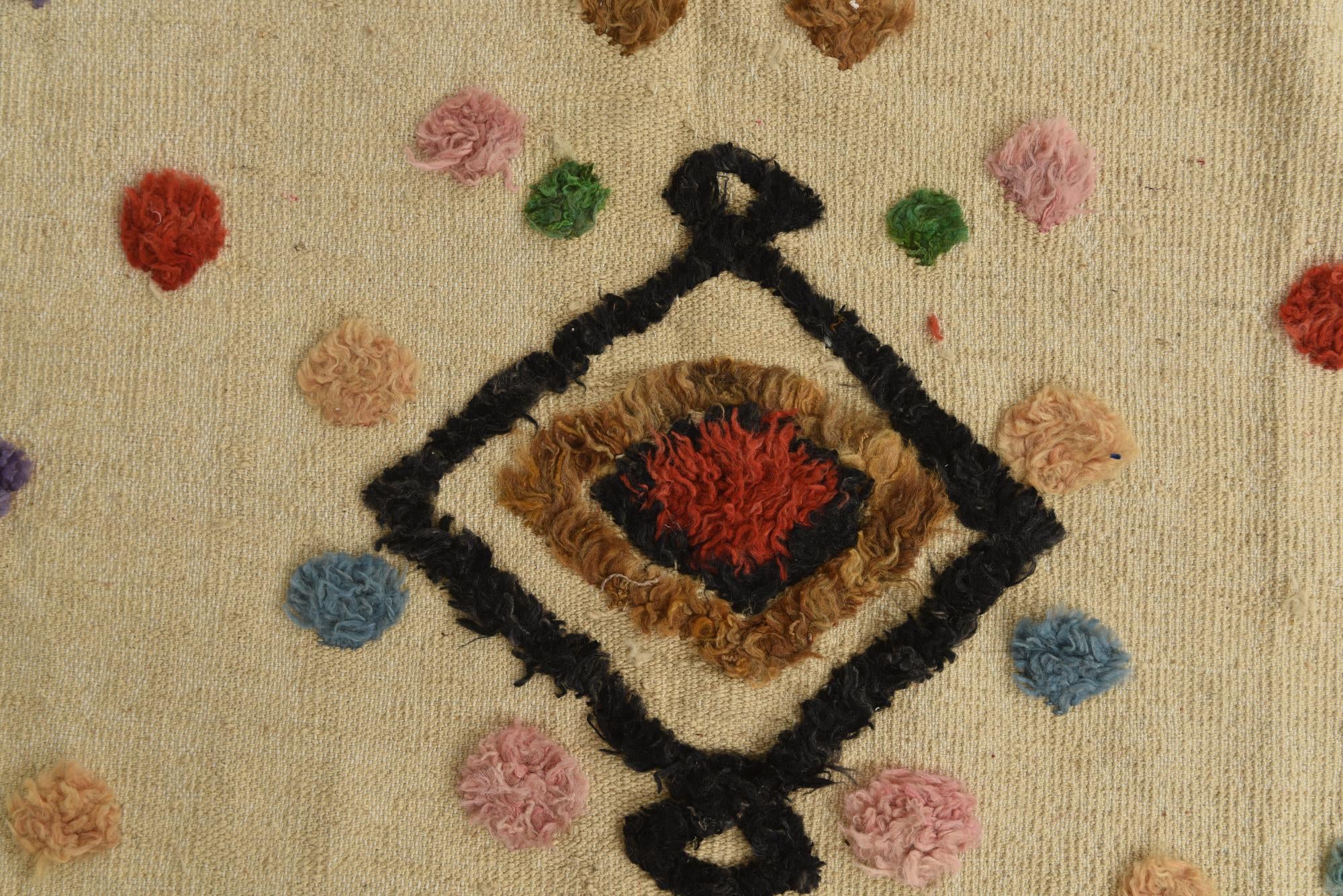 5' 6 x 8' Hand Knotted Darya Wool Rug