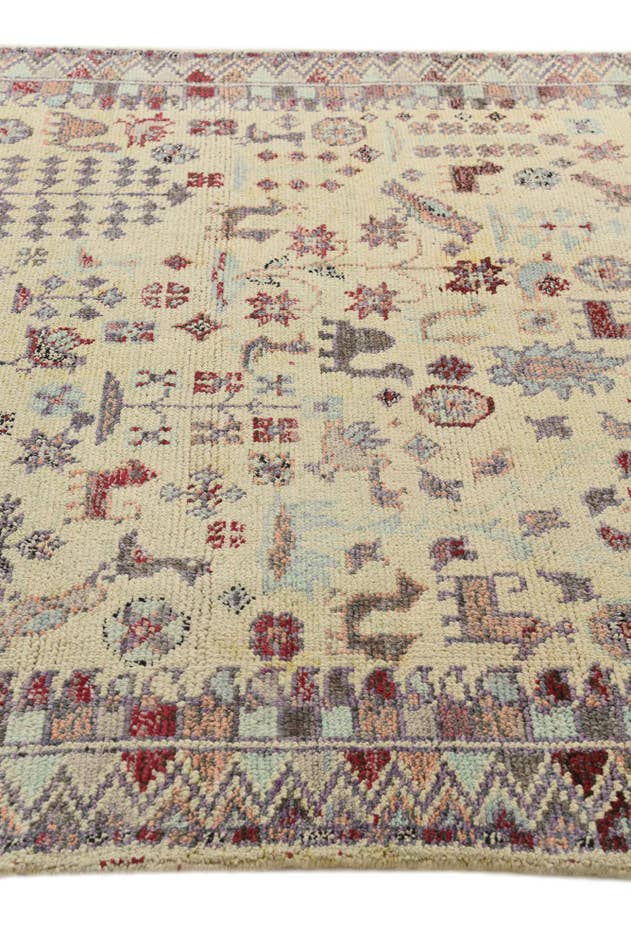Detail image of 5' 6 x 7' 8 Hand Knotted Darya Wool Rug