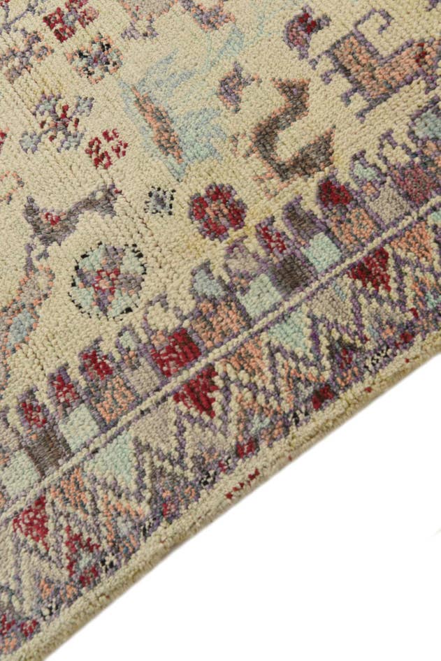 Detail image of 5' 6 x 7' 8 Hand Knotted Darya Wool Rug