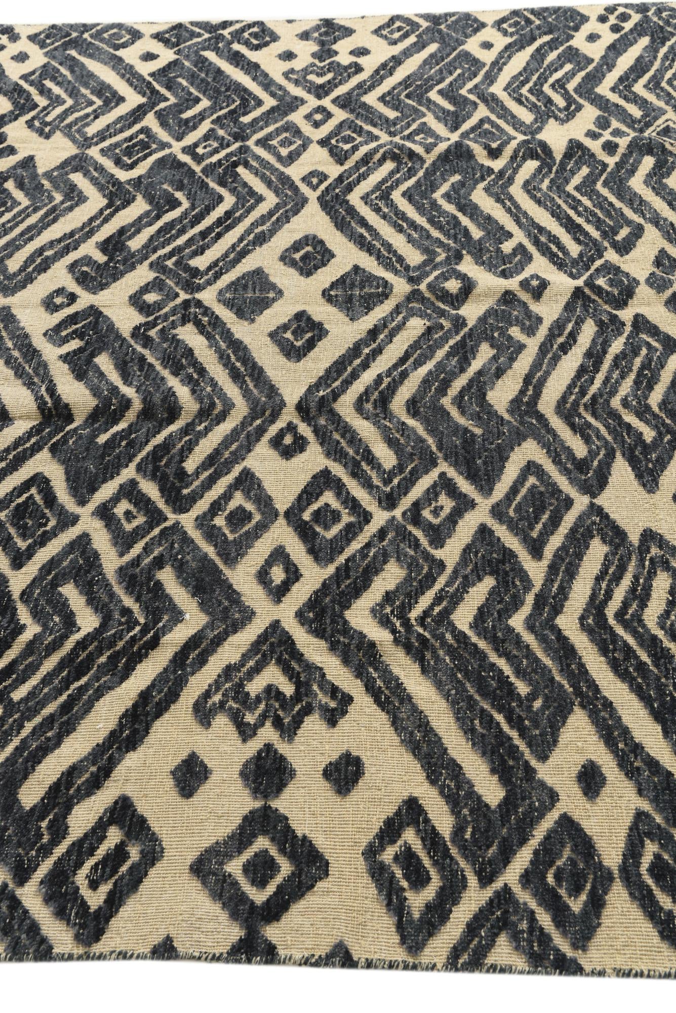 8' x 10' 4 Hand Knotted Darya Wool Rug