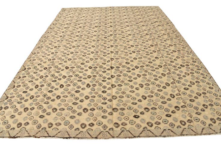 Detail image of 9' 2 x 12' 6 Hand Knotted Darya Wool Rug
