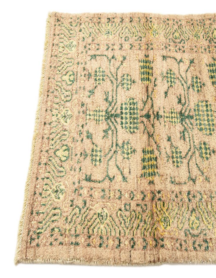 Detail image of 3' 2 x 4' 10  Hand Knotted Darya Rug