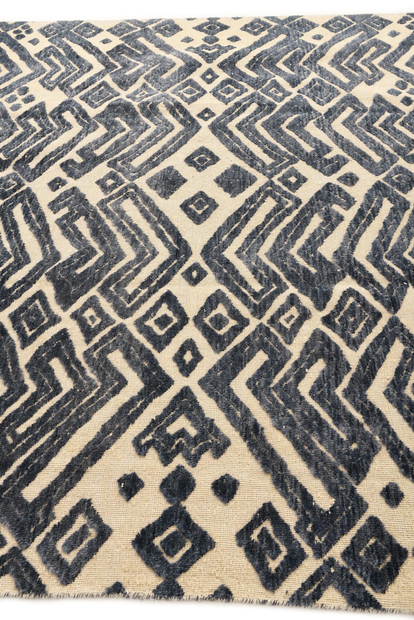7' 9 x 10' 3 Hand Knotted Darya Wool Rug