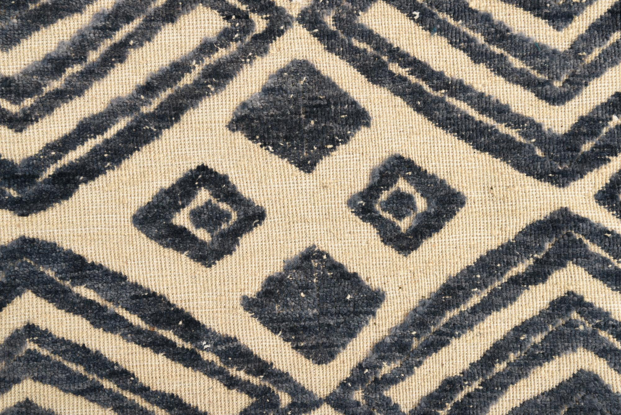 7' 9 x 10' 3 Hand Knotted Darya Wool Rug