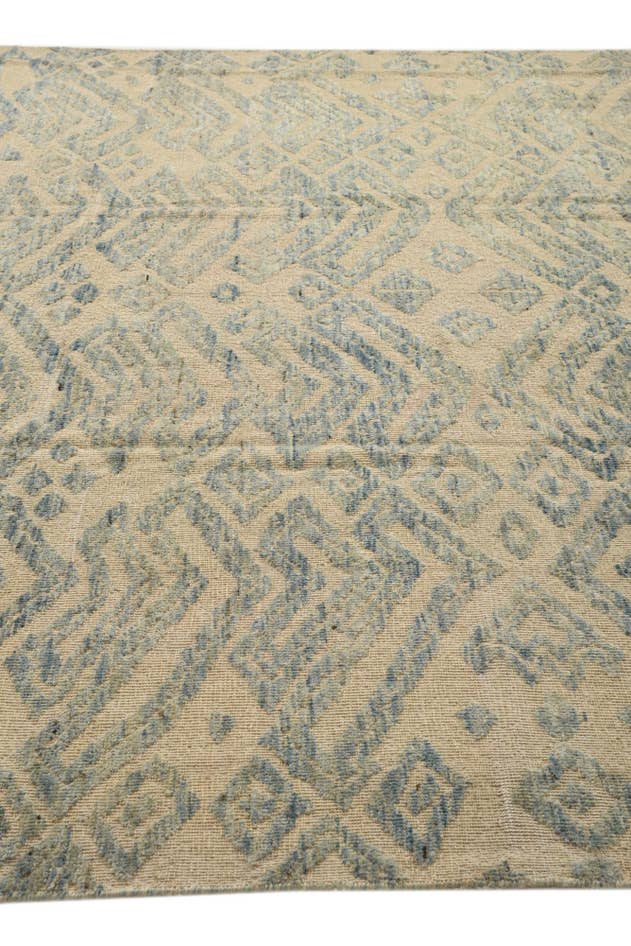Detail image of 8' x 10' 5 Hand Knotted Darya Wool Rug
