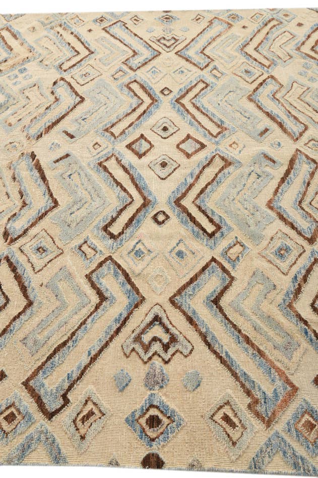 Detail image of 7' 8 x 10' 3 Hand Knotted Darya Wool Rug