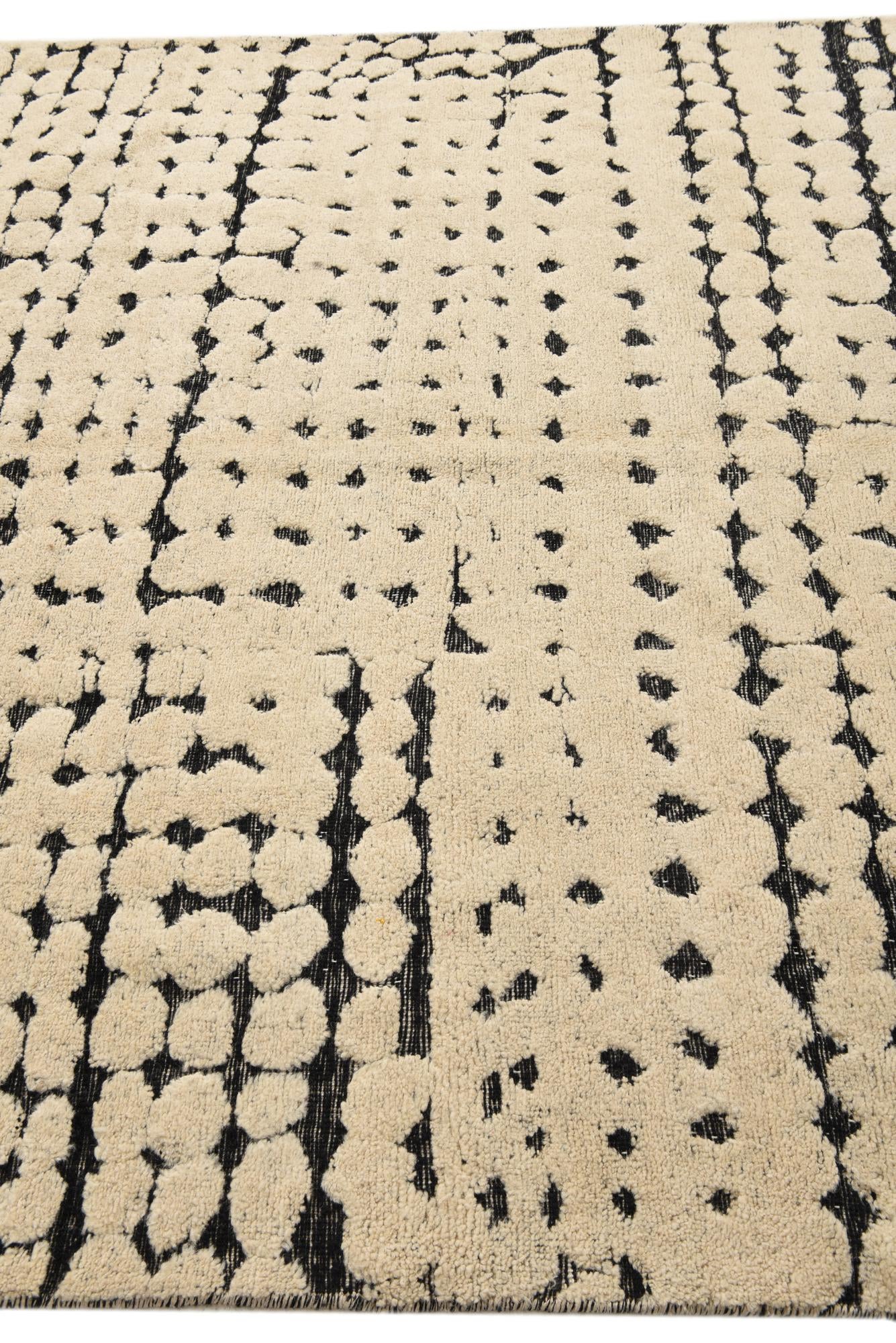 6' 7 x 9' 10 Hand Knotted Darya Wool Rug