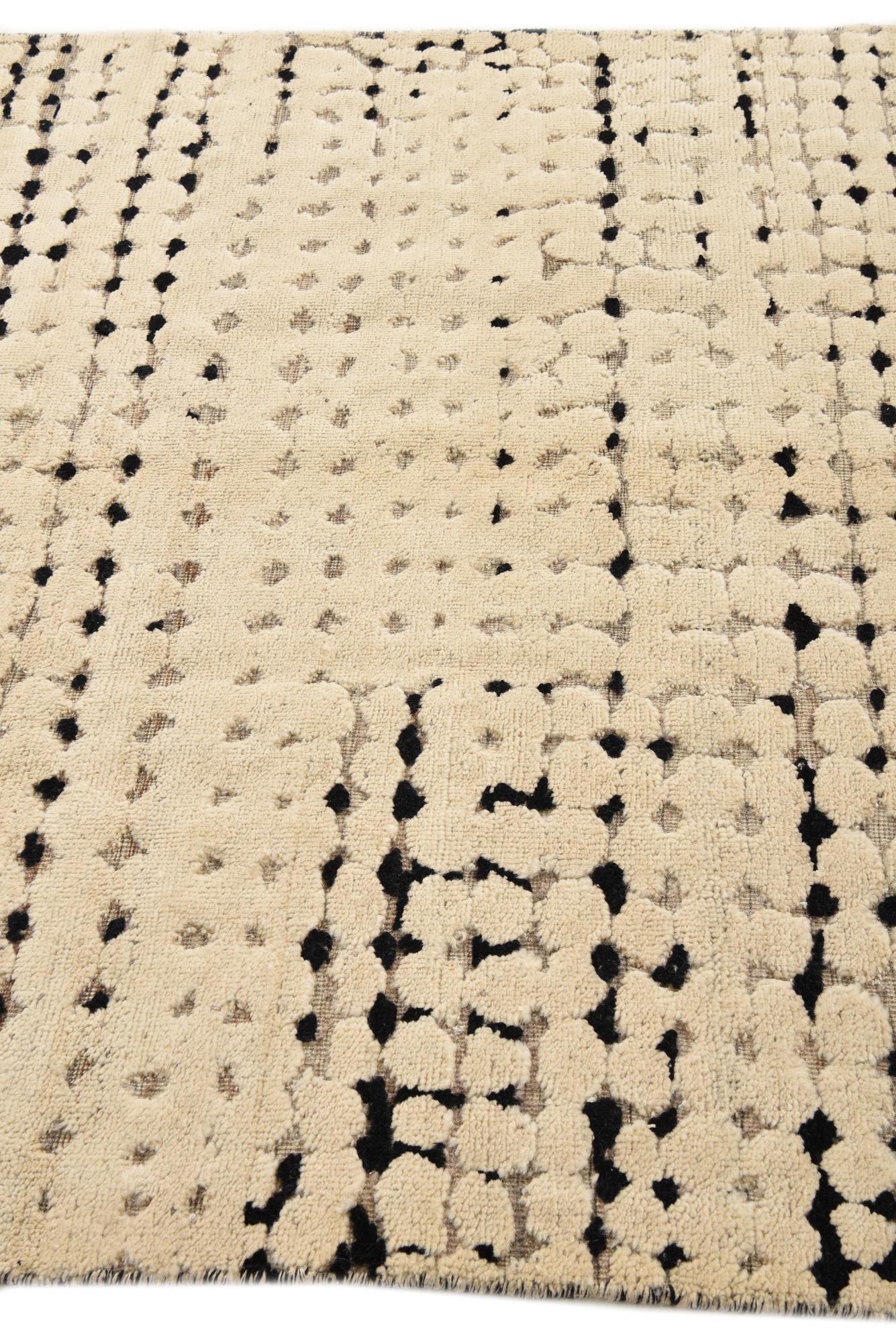 5' 6 x 7' 11 Hand Knotted Darya Wool Rug