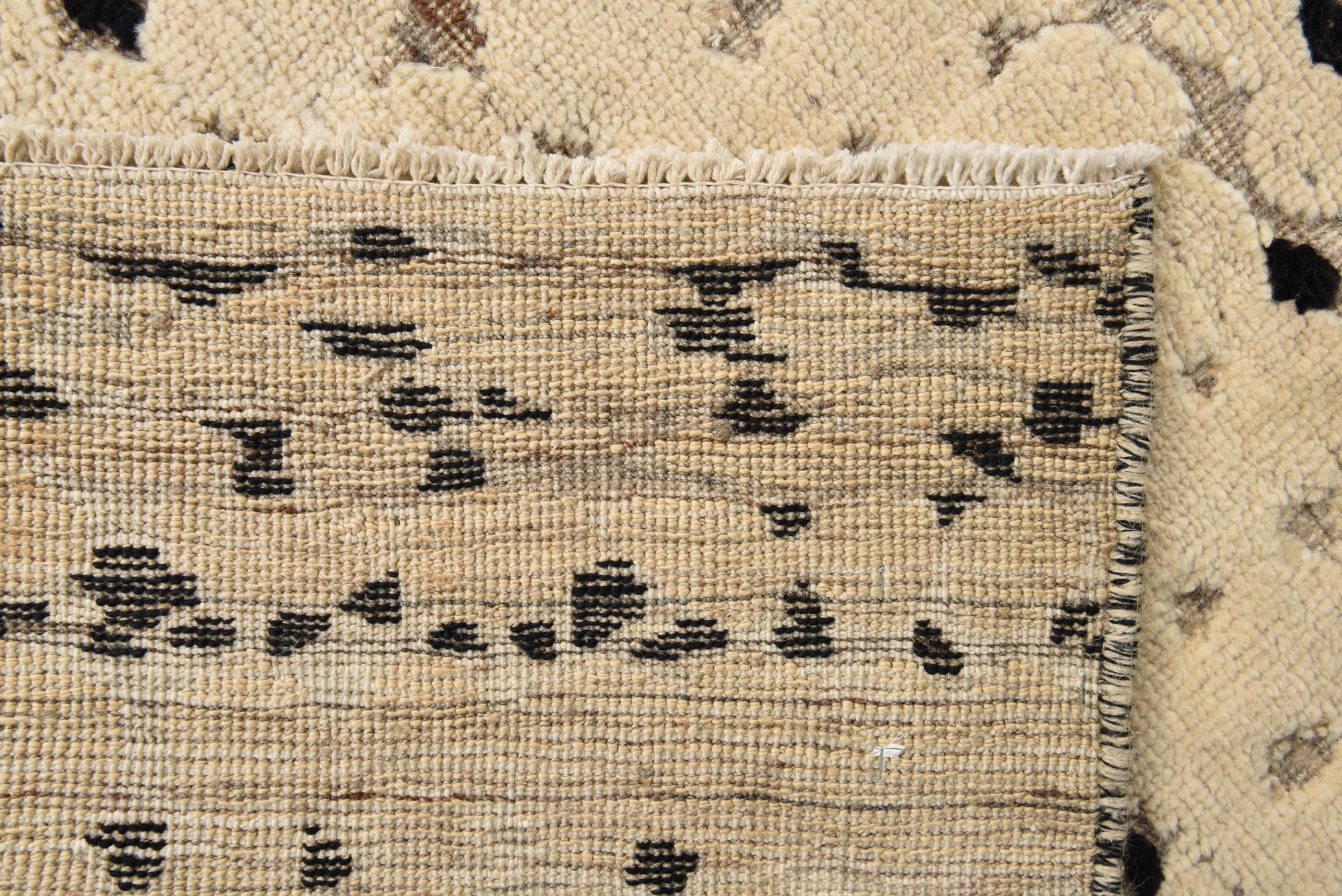 5' 6 x 7' 11 Hand Knotted Darya Wool Rug