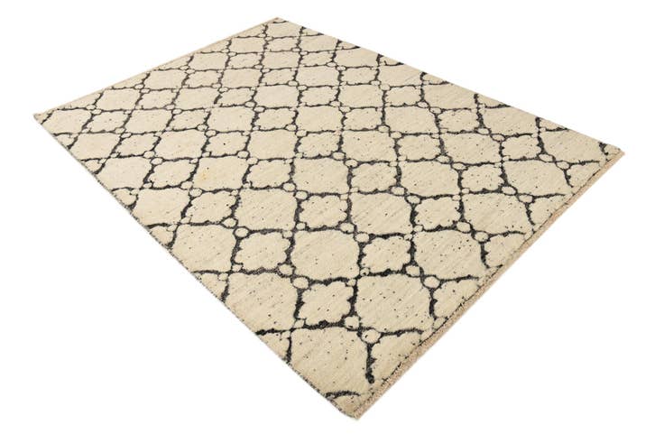 Detail image of 5' 7 x 7' 8 Hand Knotted Darya Wool Rug