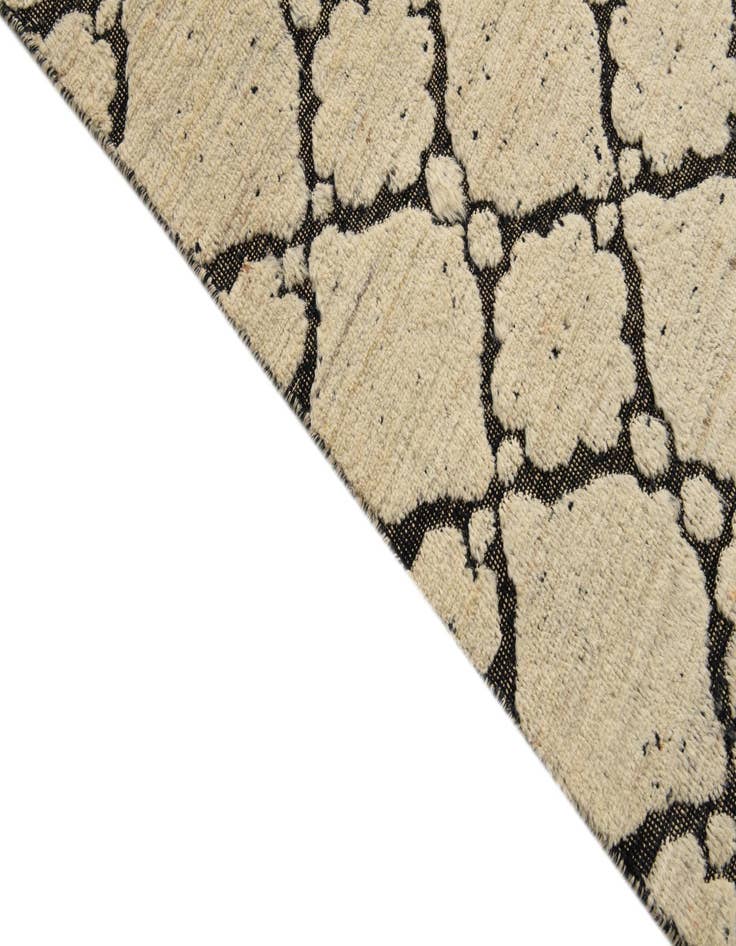 Detail image of 5' 7 x 7' 8  Hand Knotted Darya Wool Rug