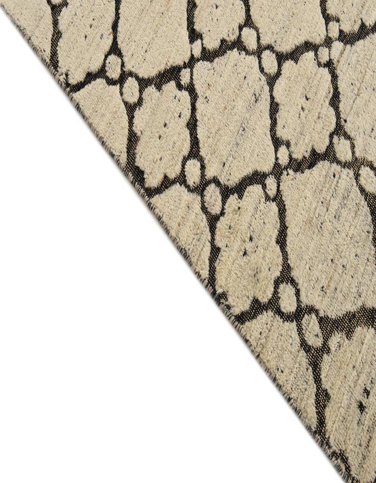 Detail image of 6' 7 x 9' 9  Hand Knotted Darya Wool Rug