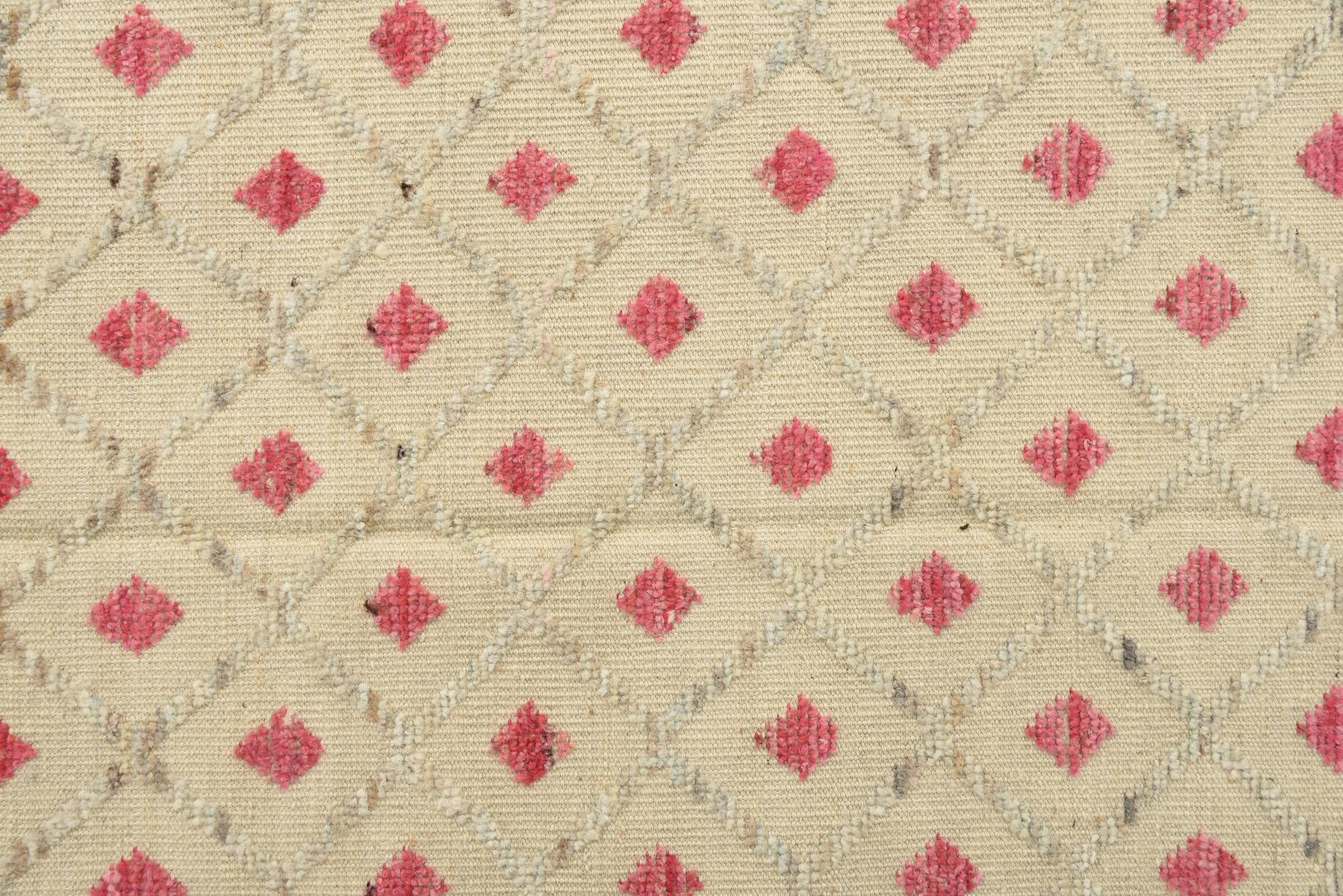 7' 11 x 10' 1 Hand Knotted Darya Wool Rug