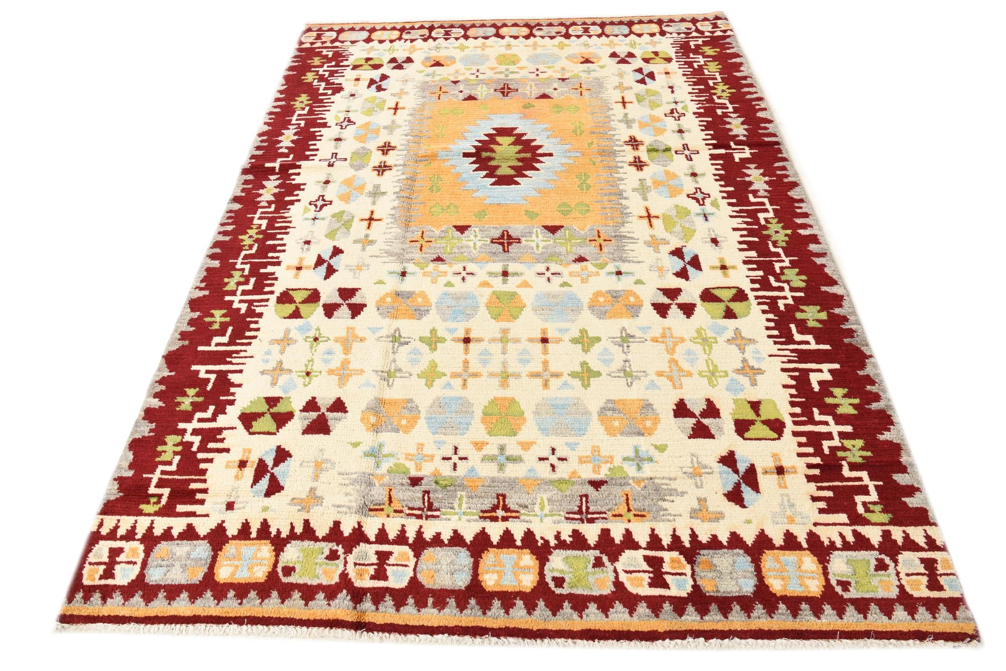 5' 6 x 7' 10 Hand Knotted Darya Rug