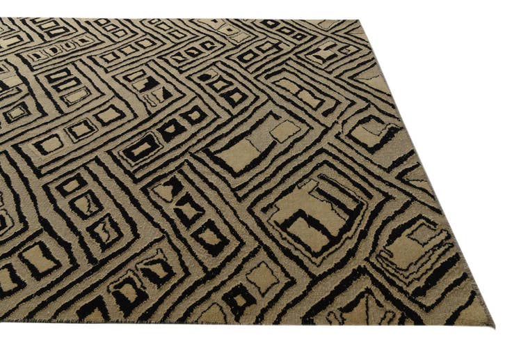 Detail image of 8' 4 x 10' 1 Hand Knotted Darya Wool Rug