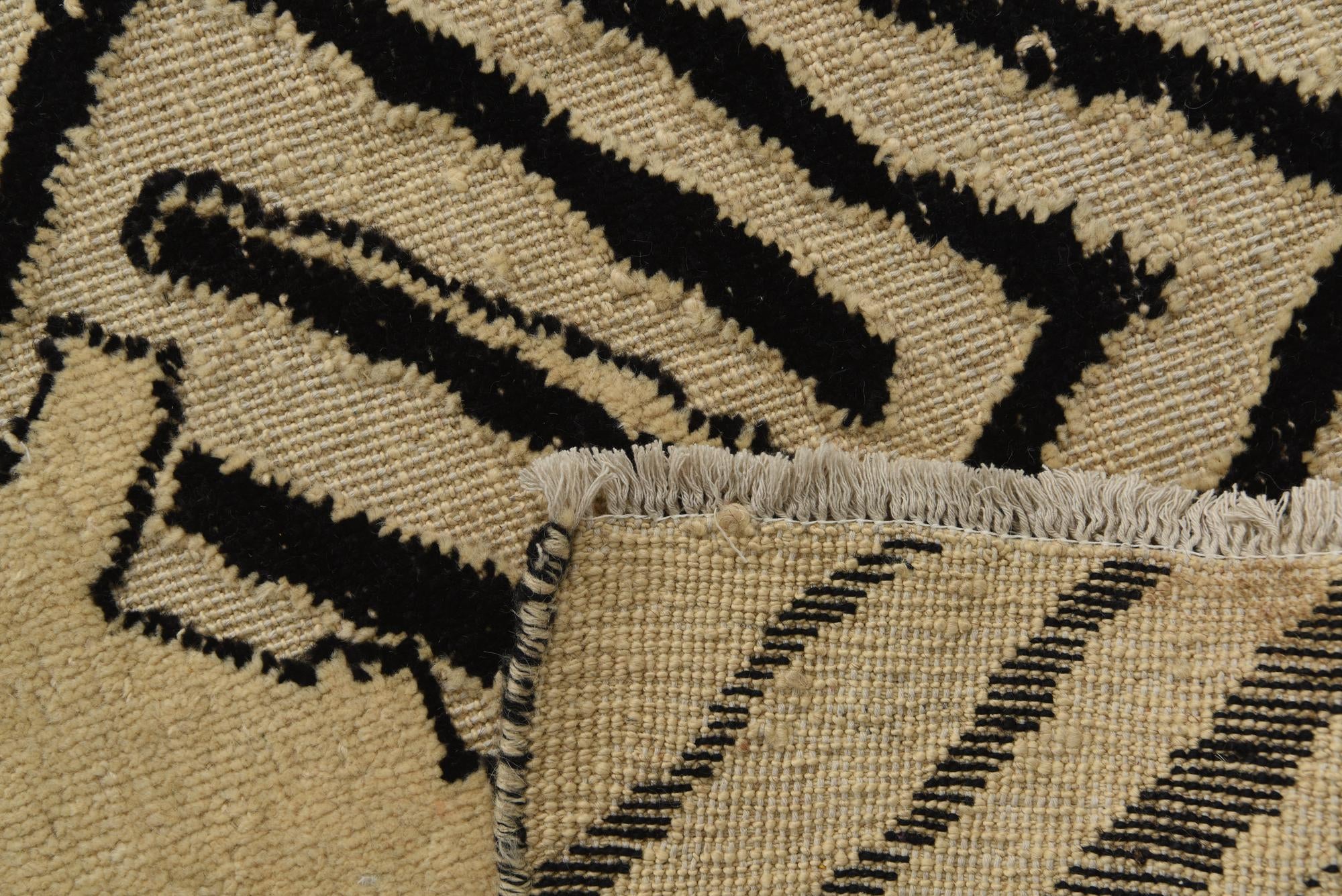 8' 4 x 10' 1 Hand Knotted Darya Wool Rug